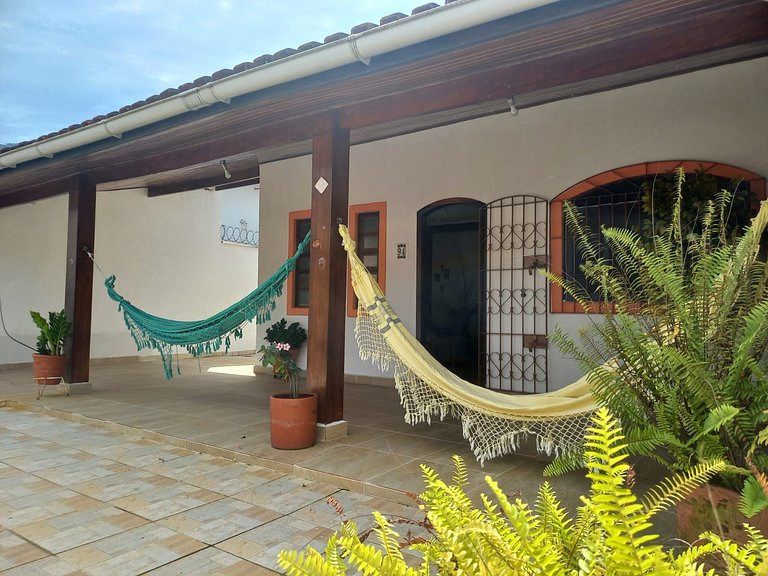 Linda casa c/churrasqueira na praia PerequêAçu 057