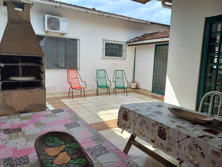 Linda casa c/churrasqueira na praia PerequêAçu 057