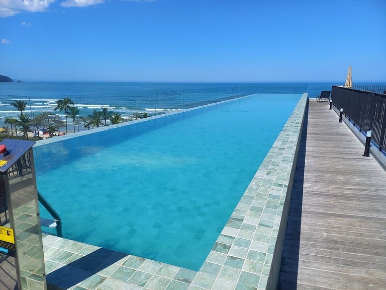 Apartamento com jacuzzi e vista mar Bambu 083