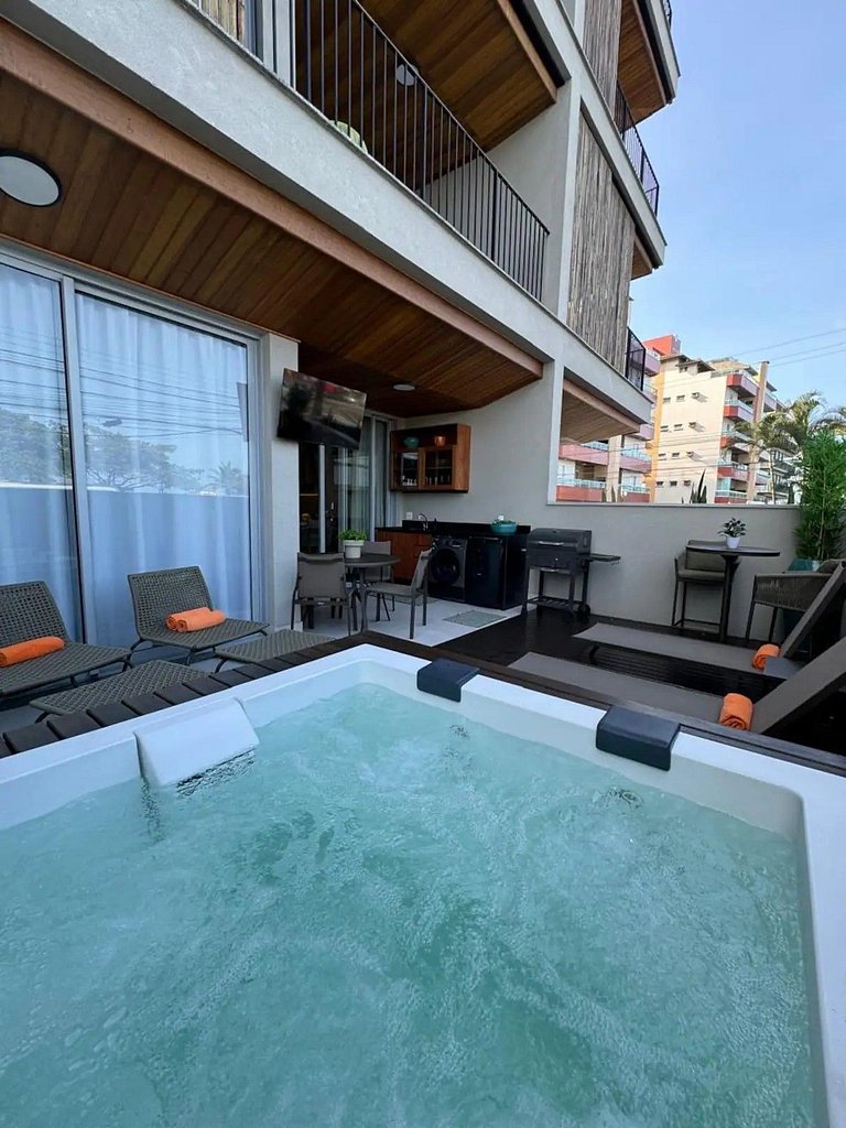 Apartamento com jacuzzi e vista mar Bambu 083