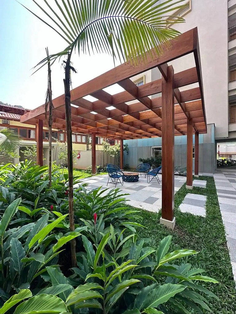 Apartamento com jacuzzi e vista mar Bambu 083