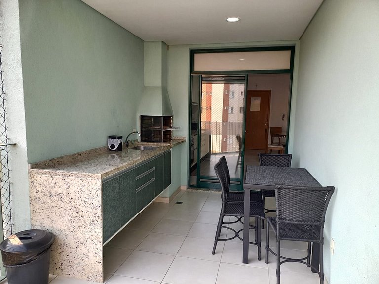 Apartamento próximo as piscinas DNA090
