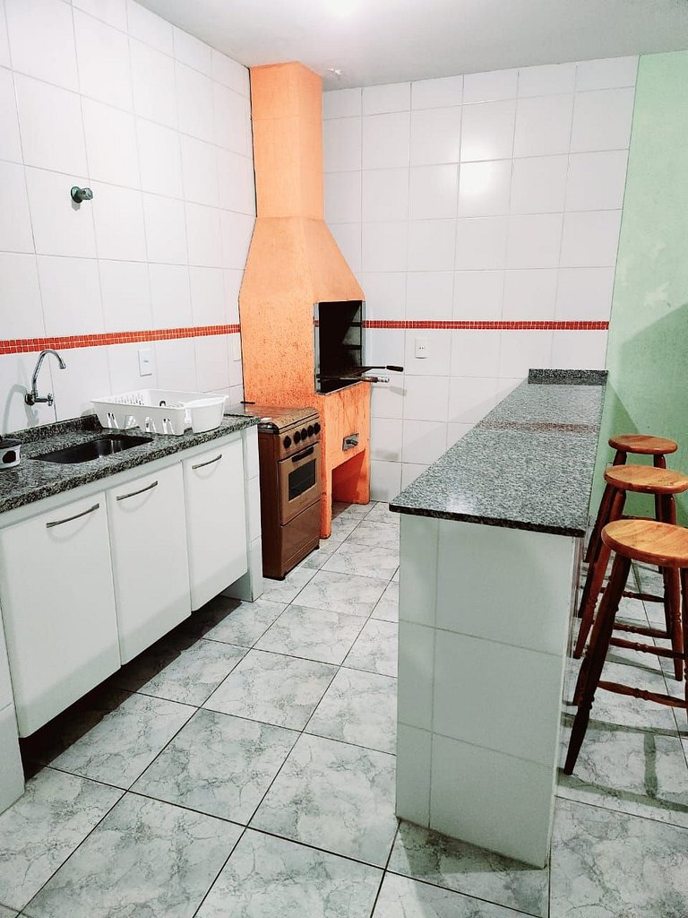 Casa pertinho do mar e com churrasqueira 101