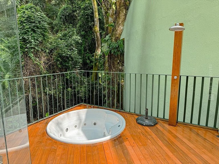 Apartamento com jacuzzi no Reserva DNA 104