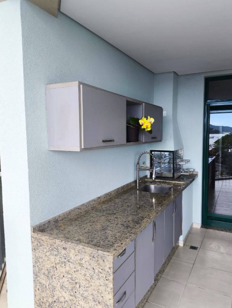 Apartamento com vista mar DNA108