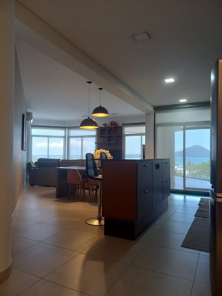 Apartamento com vista mar DNA108