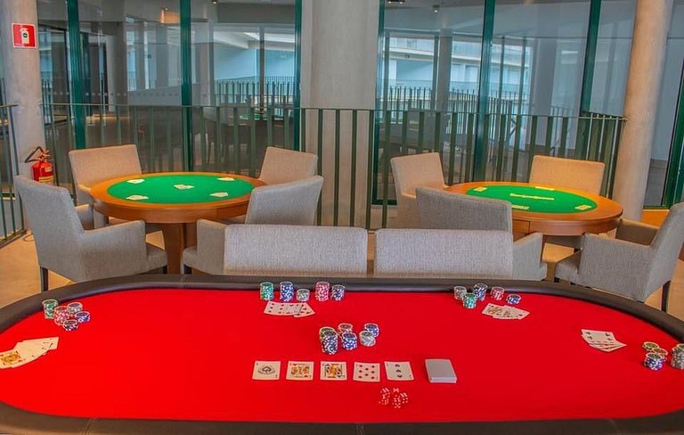 Apartamento com churrasqueira e jardim no DNA105