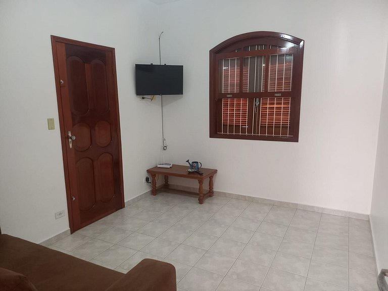 Linda casa com churrasqueira Praia Grande 120
