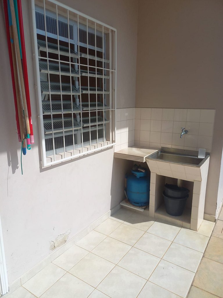 Linda casa com churrasqueira Praia Grande 120