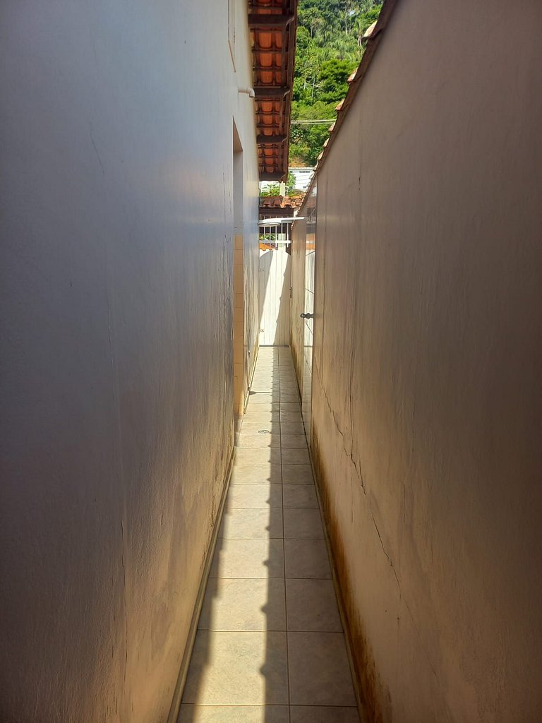 Linda casa com churrasqueira Praia Grande 120