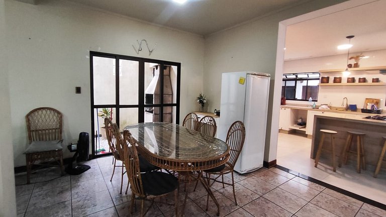 Casa c/ 4 quartos pertinho da praia - Praia Grande de Ubatub